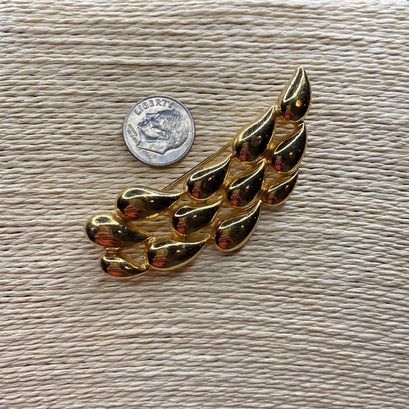 Vintage signed Givenchy abstract brooch pin - Picture 4 of 6